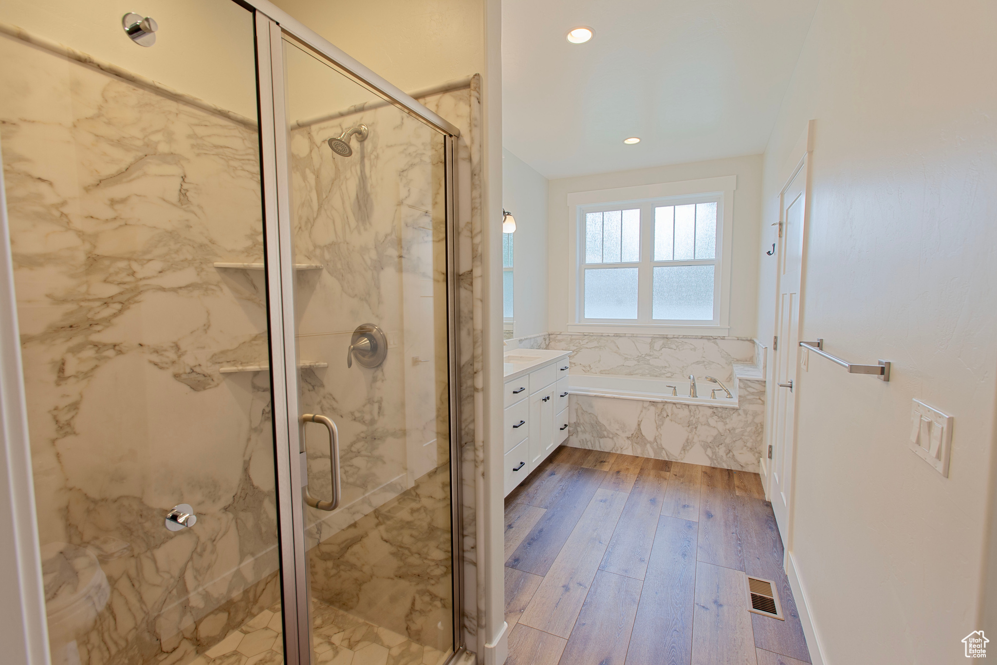 WESTGATE MANOR - Residential