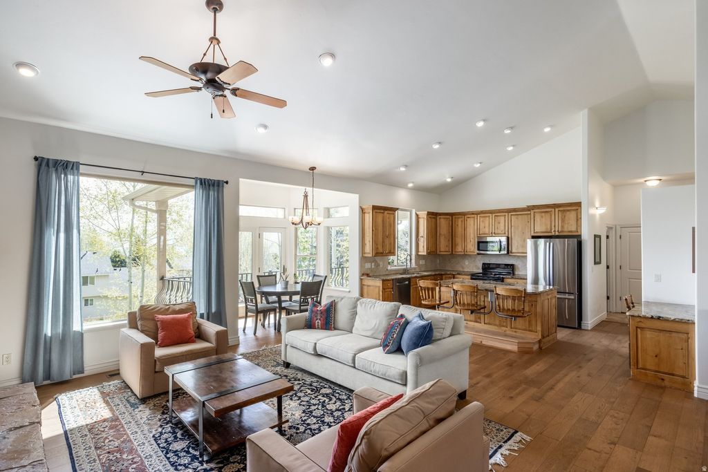 Photo of 384 N TANNER LN, Midway, UT 84049 (MLS # 2155262)