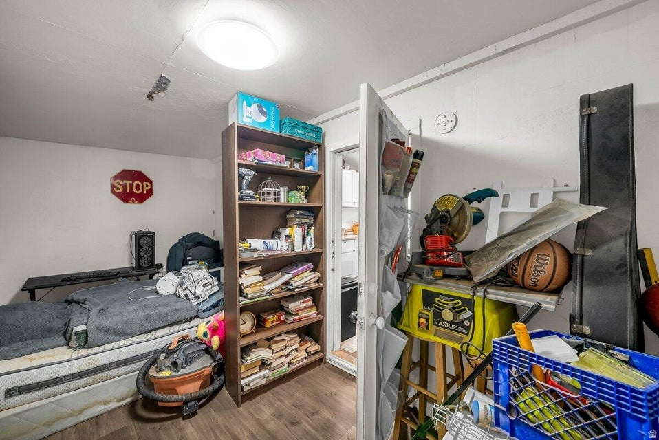 RIVER BEND EST B - Residential