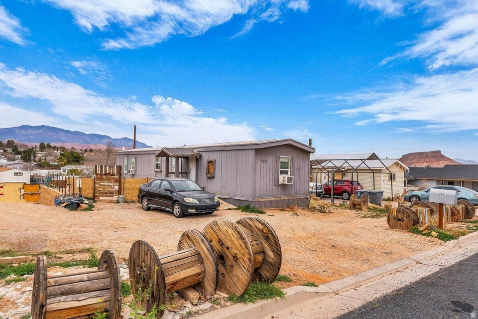 RIVER BEND EST B - Residential