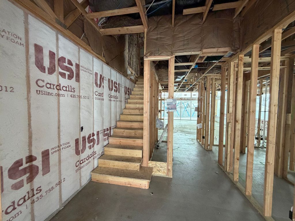 Photo of 329 N SPRINGS LN, Providence, UT 84332 (MLS # 2139033)