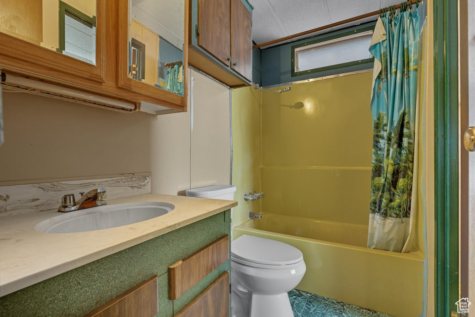 ORAL D & MINNIE E STOWELL - Residential