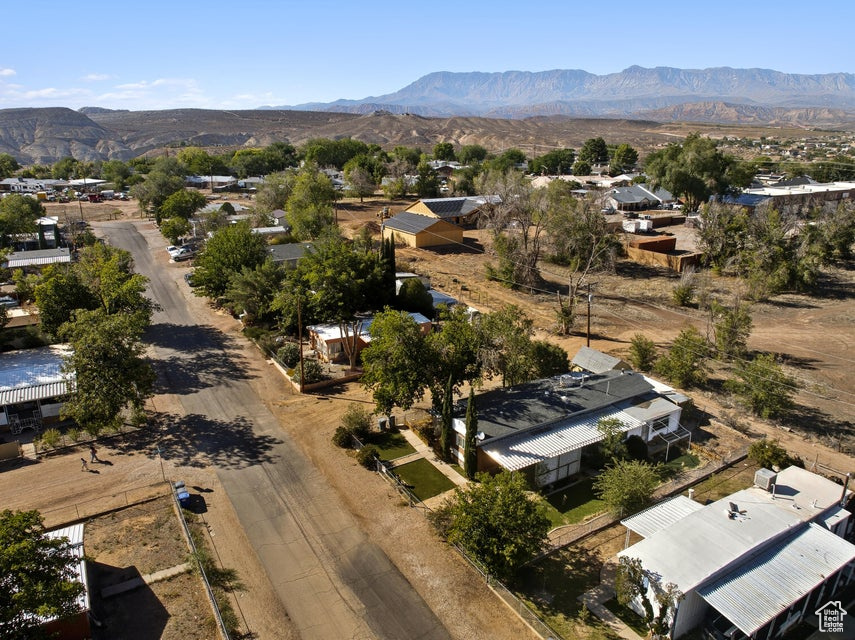 ORAL D & MINNIE E STOWELL - Residential