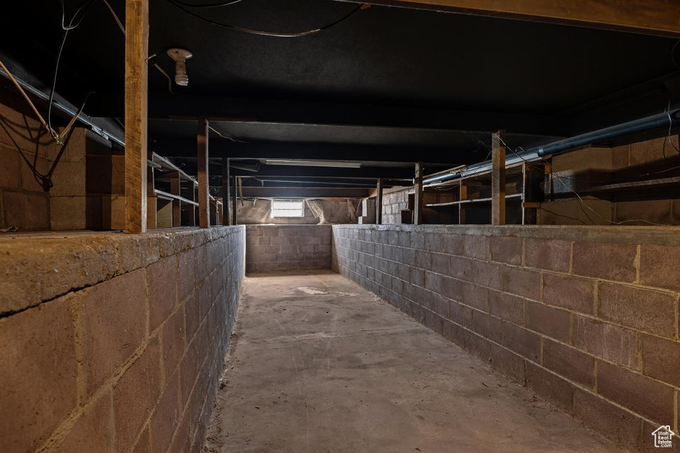 ORAL D & MINNIE E STOWELL - Residential