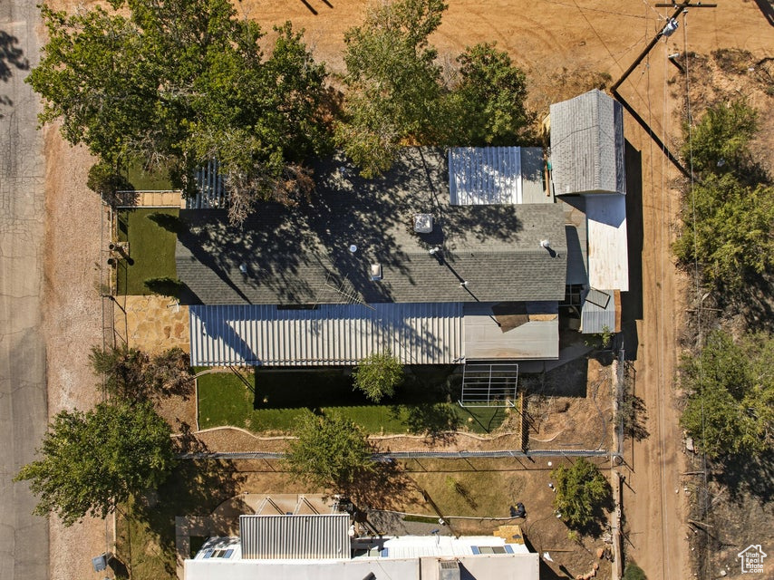 ORAL D & MINNIE E STOWELL - Residential