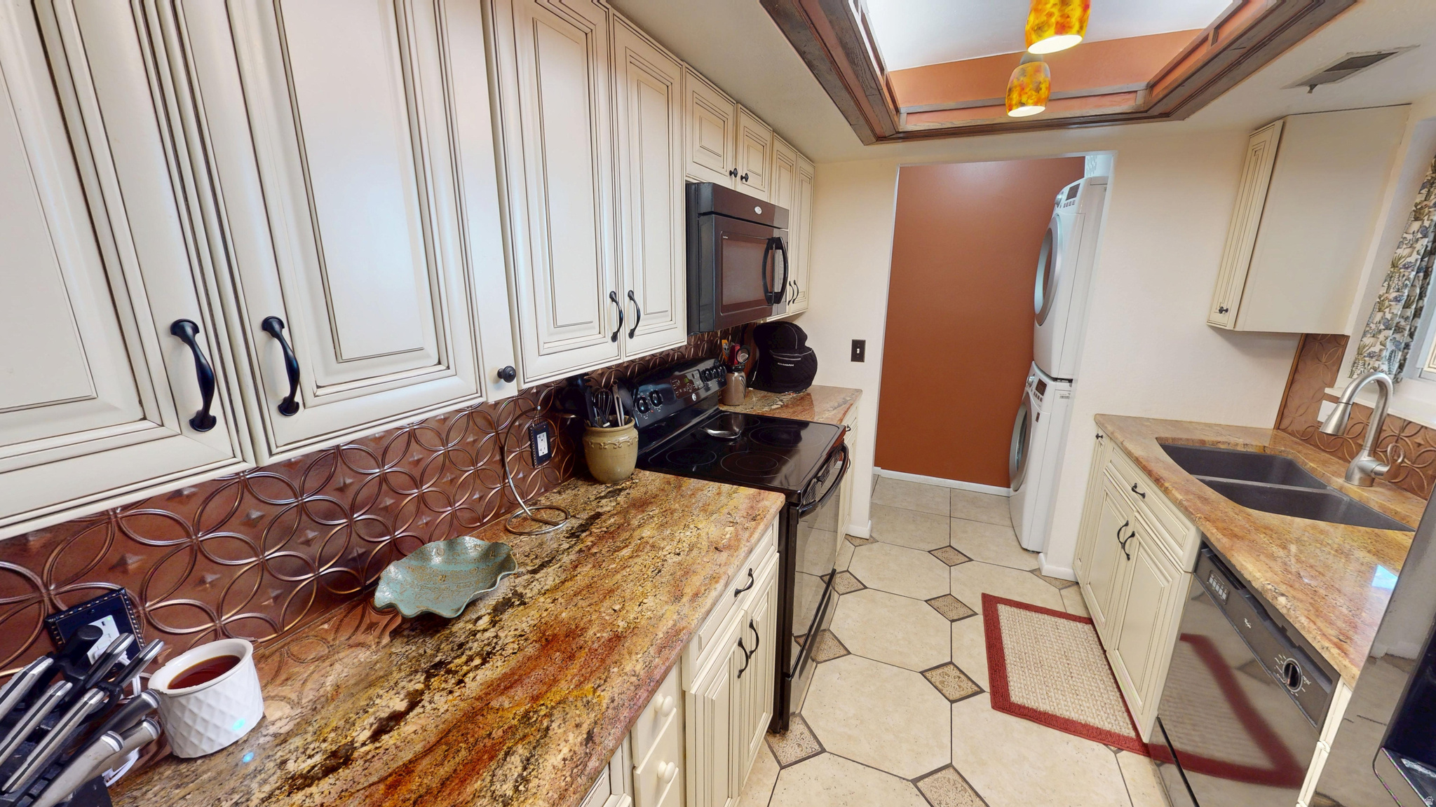 9188 S JEFFERSON PL W