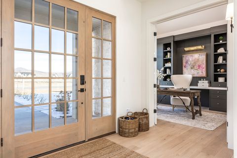 Tiny photo for 802 E STONE BARN LN, Midway, UT 84049 (MLS # 2135603)