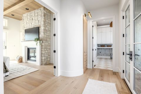 Tiny photo for 802 E STONE BARN LN, Midway, UT 84049 (MLS # 2135603)