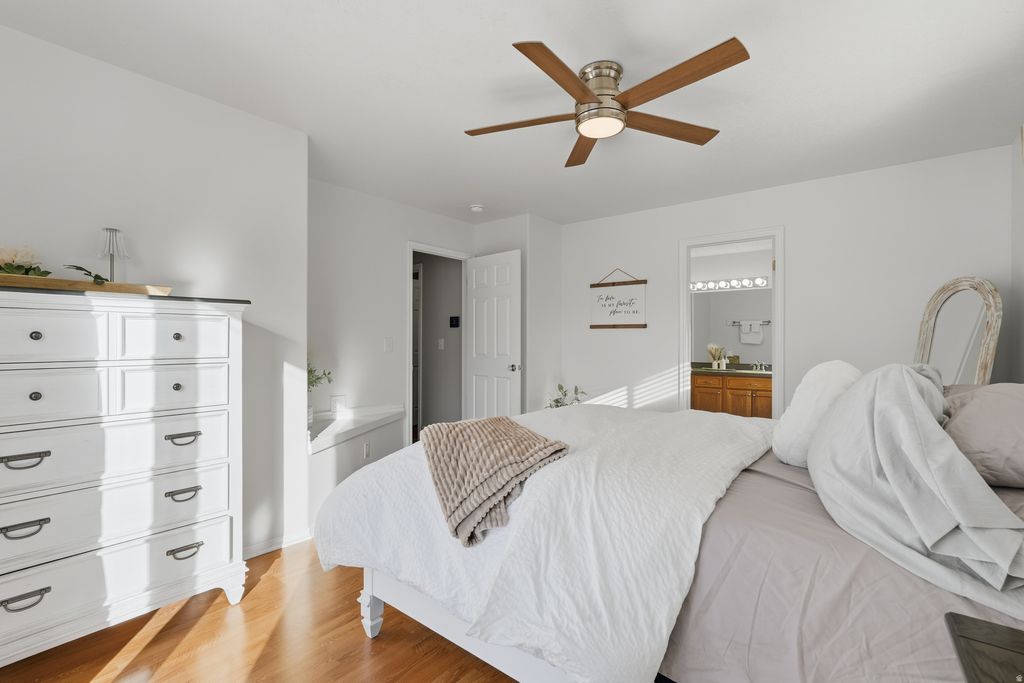 Photo of 2611 W 1675 N #17, Clinton, UT 84015 (MLS # 2135917)