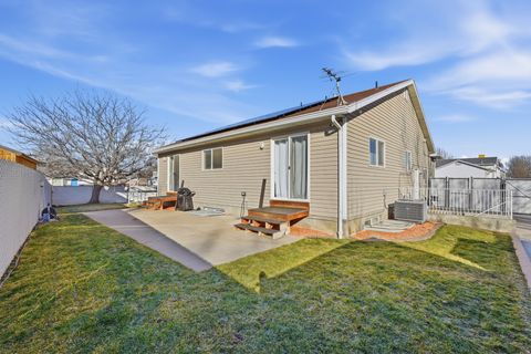 Tiny photo for 2611 W 1675 N #17, Clinton, UT 84015 (MLS # 2135917)