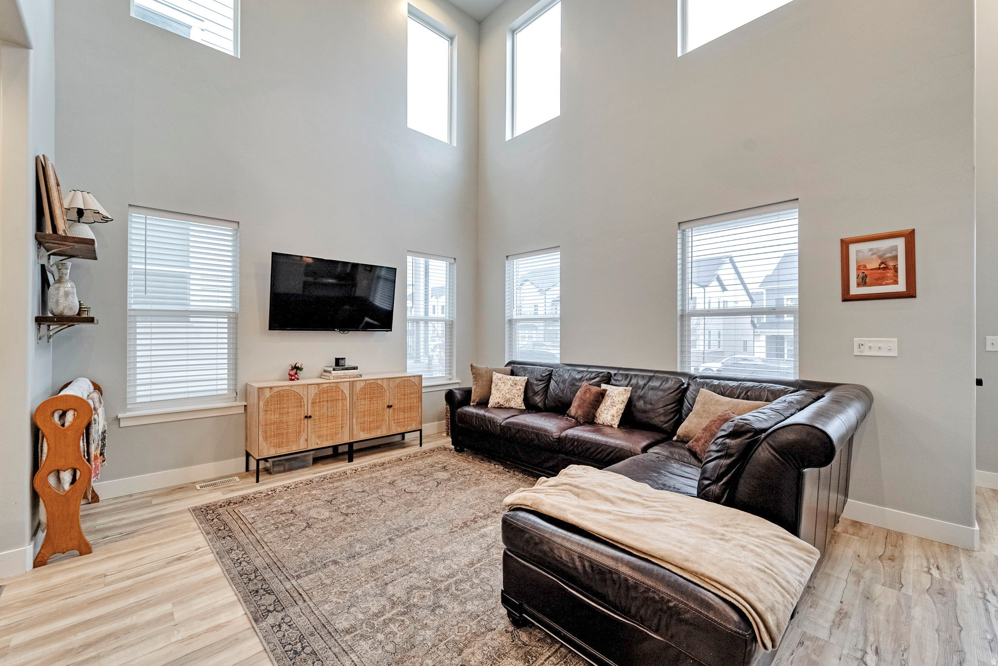 MOUNTAIN RIDGE - Residential