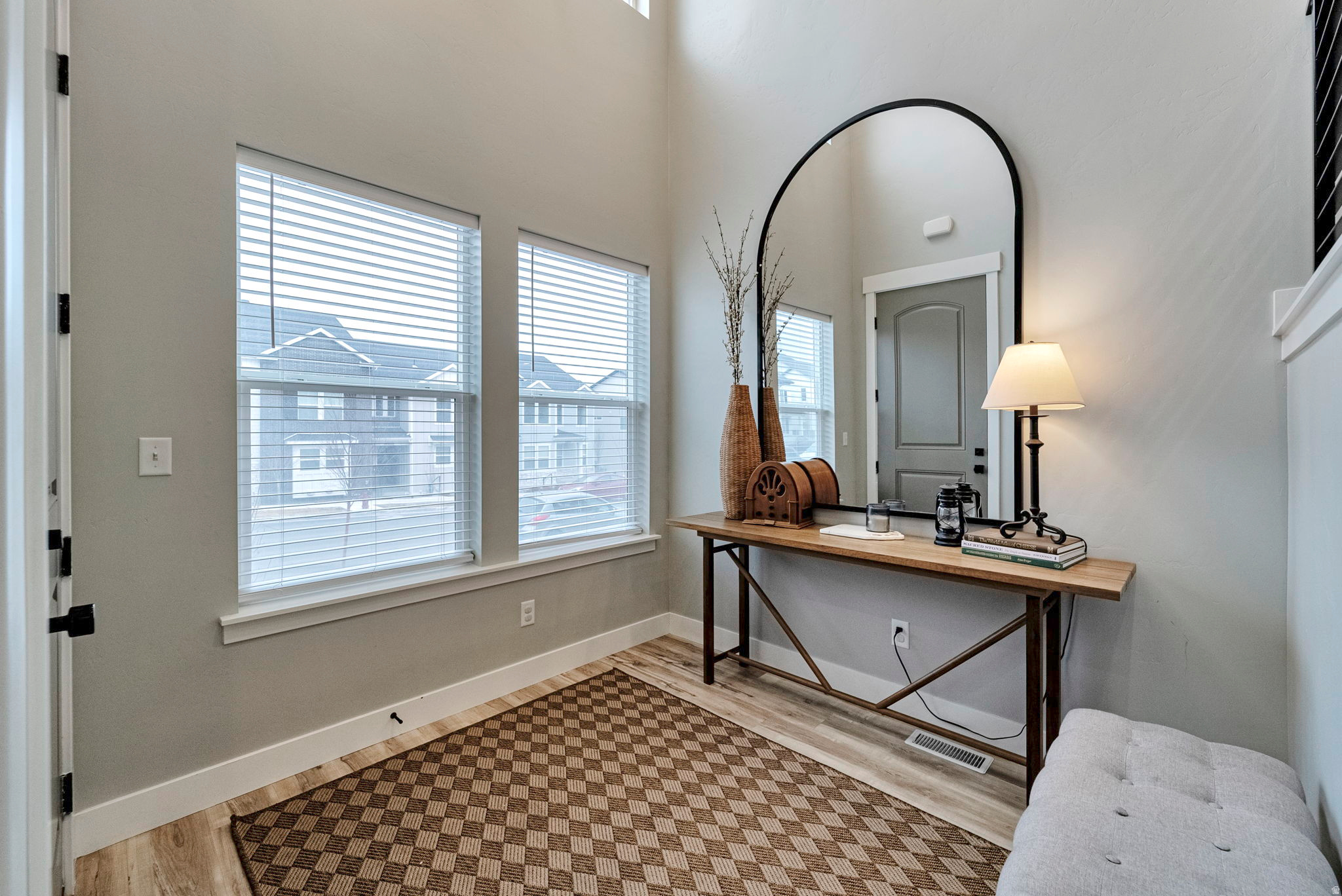 MOUNTAIN RIDGE - Residential