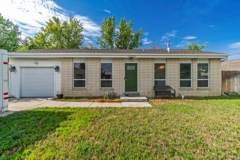 Photo of 1066 E VIOLET CIR S, Sandy, UT 84094 (MLS # 2172581)