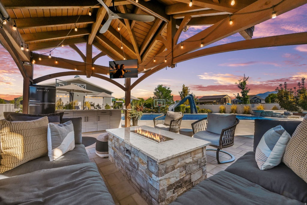Photo of 4746 W 4725 S, West Haven, UT 84401 (MLS # 2155873)