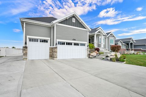 Tiny photo for 4746 W 4725 S, West Haven, UT 84401 (MLS # 2155873)