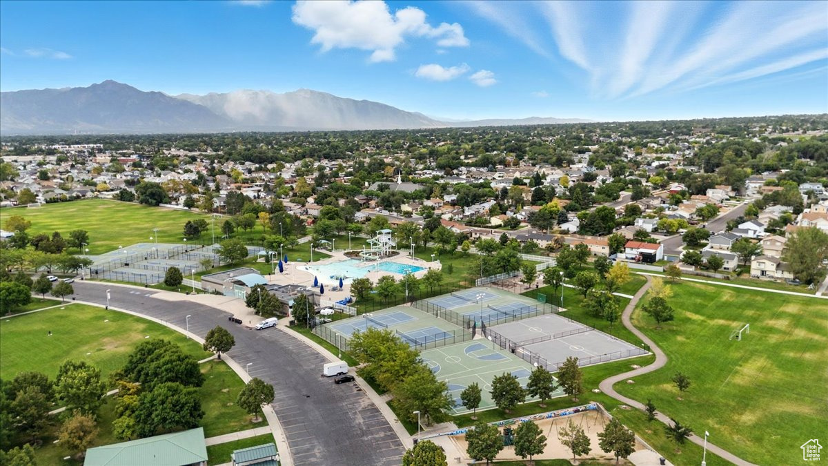 HEATHER ON PARKWAY - Residential