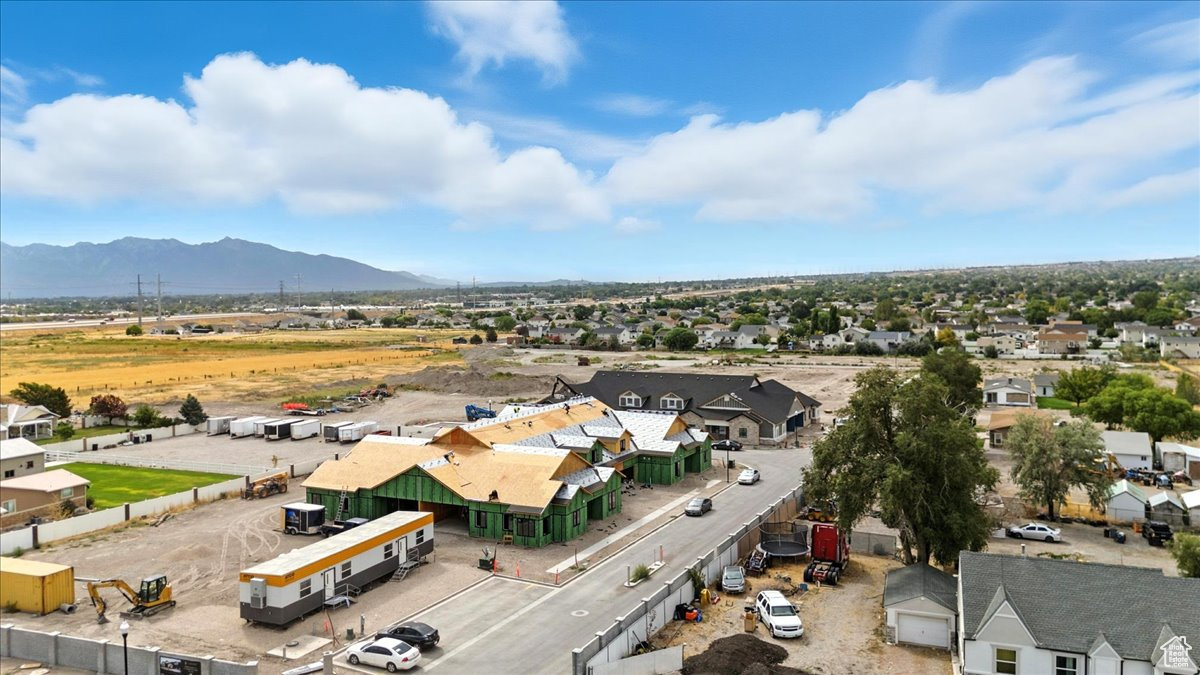 HEATHER ON PARKWAY - Residential