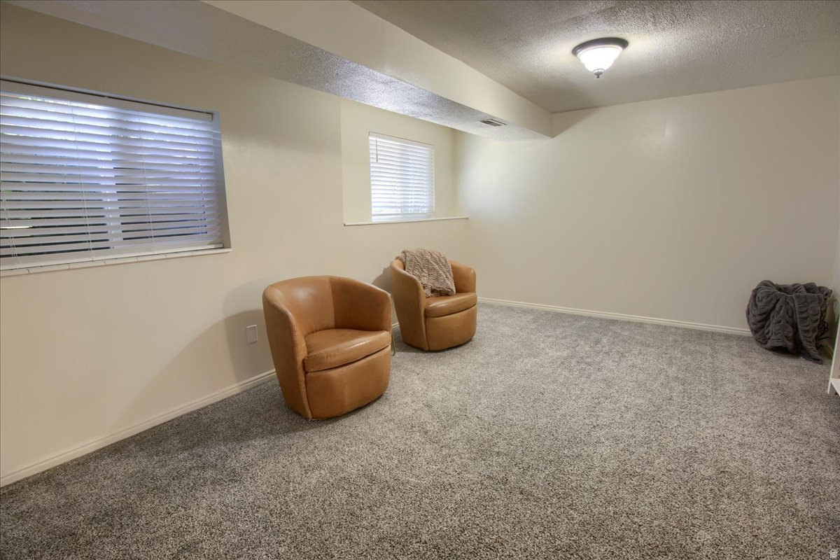 OAK WOOD HILLS - Residential