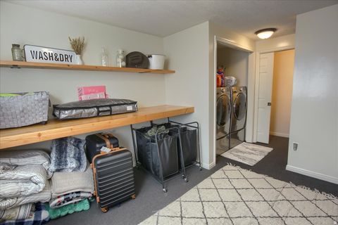 Tiny photo for 5014 S 1100 E, South Ogden, UT 84403 (MLS # 2131781)