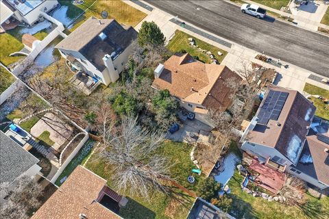 Tiny photo for 5014 S 1100 E, South Ogden, UT 84403 (MLS # 2131781)