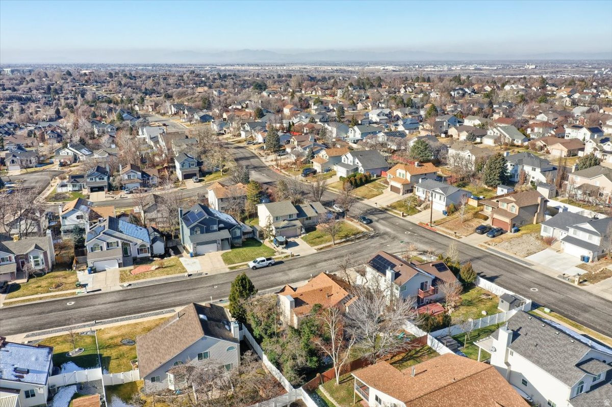 OAK WOOD HILLS - Residential