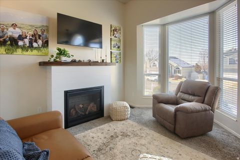 Tiny photo for 5014 S 1100 E, South Ogden, UT 84403 (MLS # 2131781)