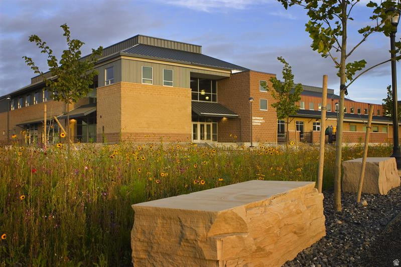 KENNECOTT - Residential