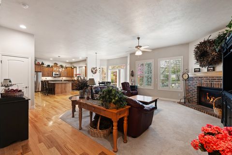 Tiny photo for 262 TIMOTHY WAY, Pleasant Grove, UT 84062 (MLS # 2151146)
