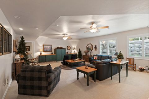 Tiny photo for 262 TIMOTHY WAY, Pleasant Grove, UT 84062 (MLS # 2151146)
