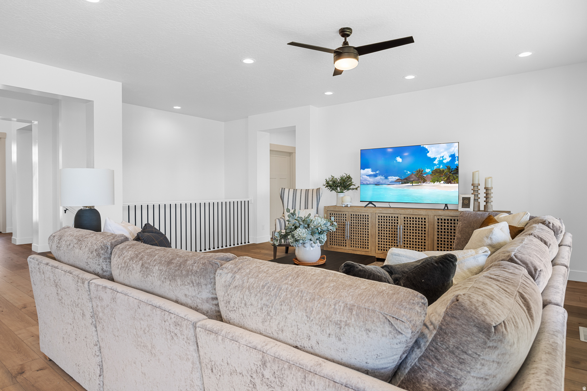 OAKRIDGE COVE - Residential