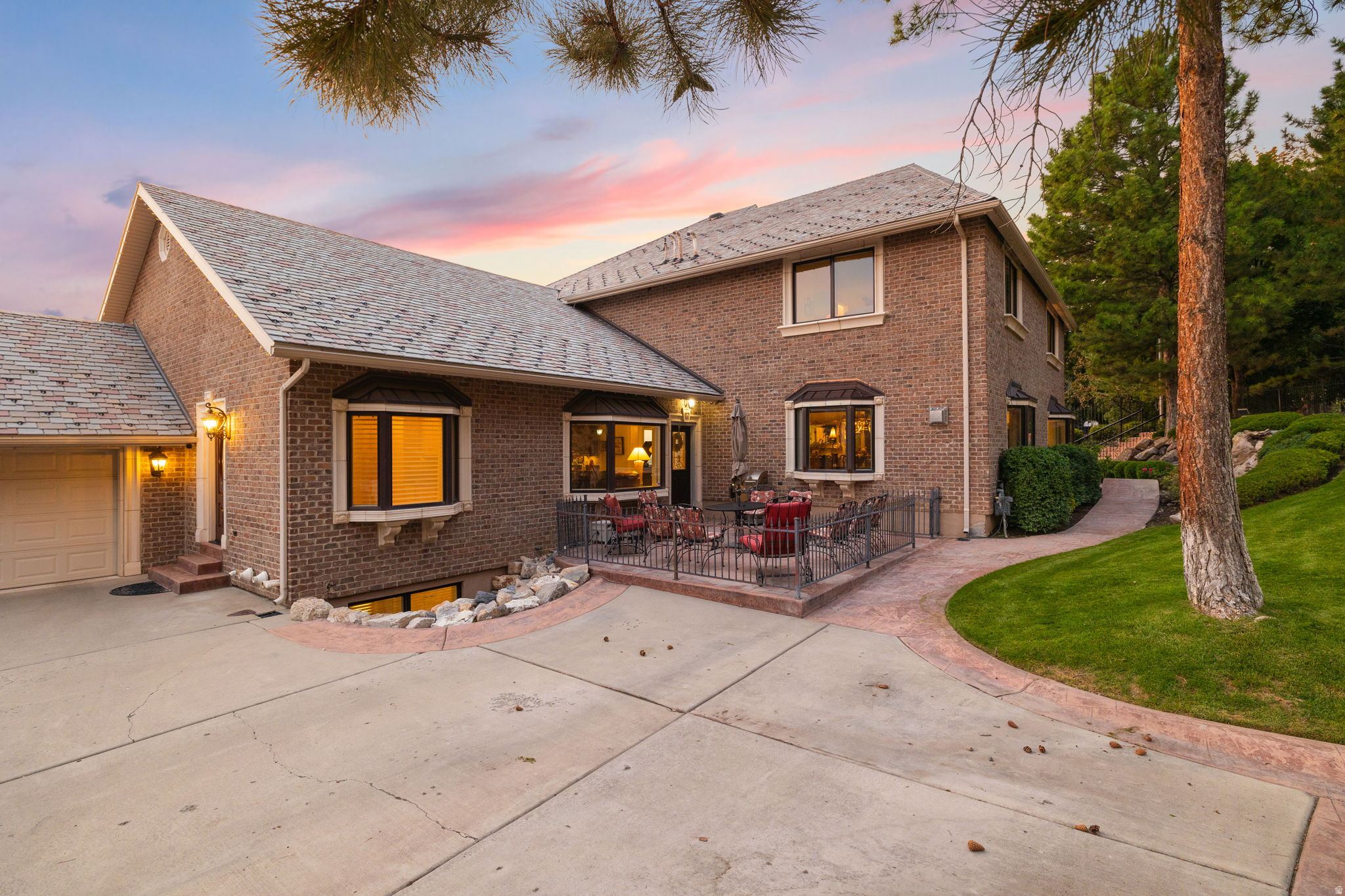 SHERWOOD HILLS - Residential