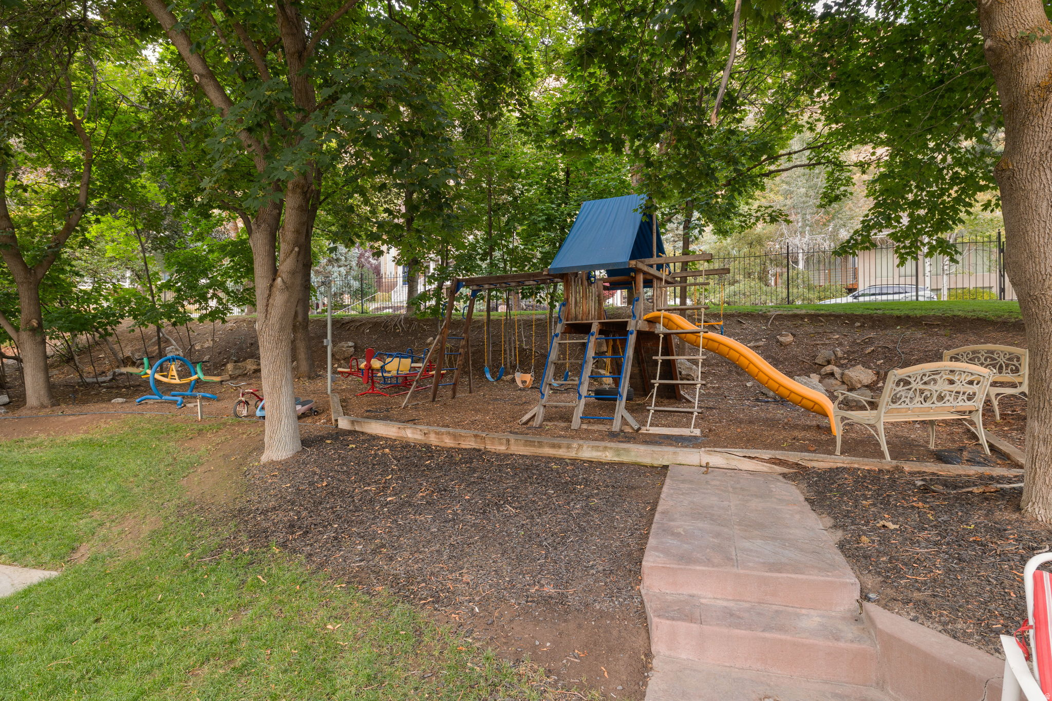 SHERWOOD HILLS - Residential