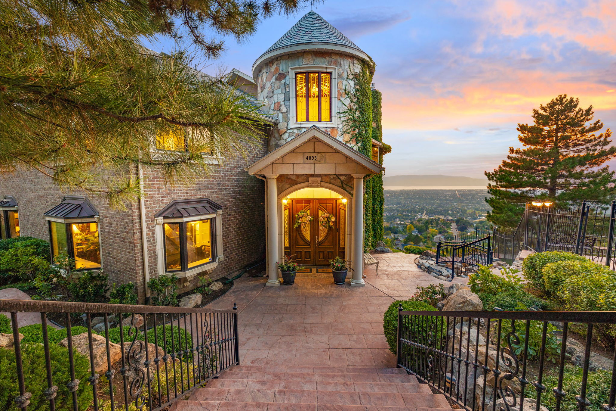 SHERWOOD HILLS - Residential