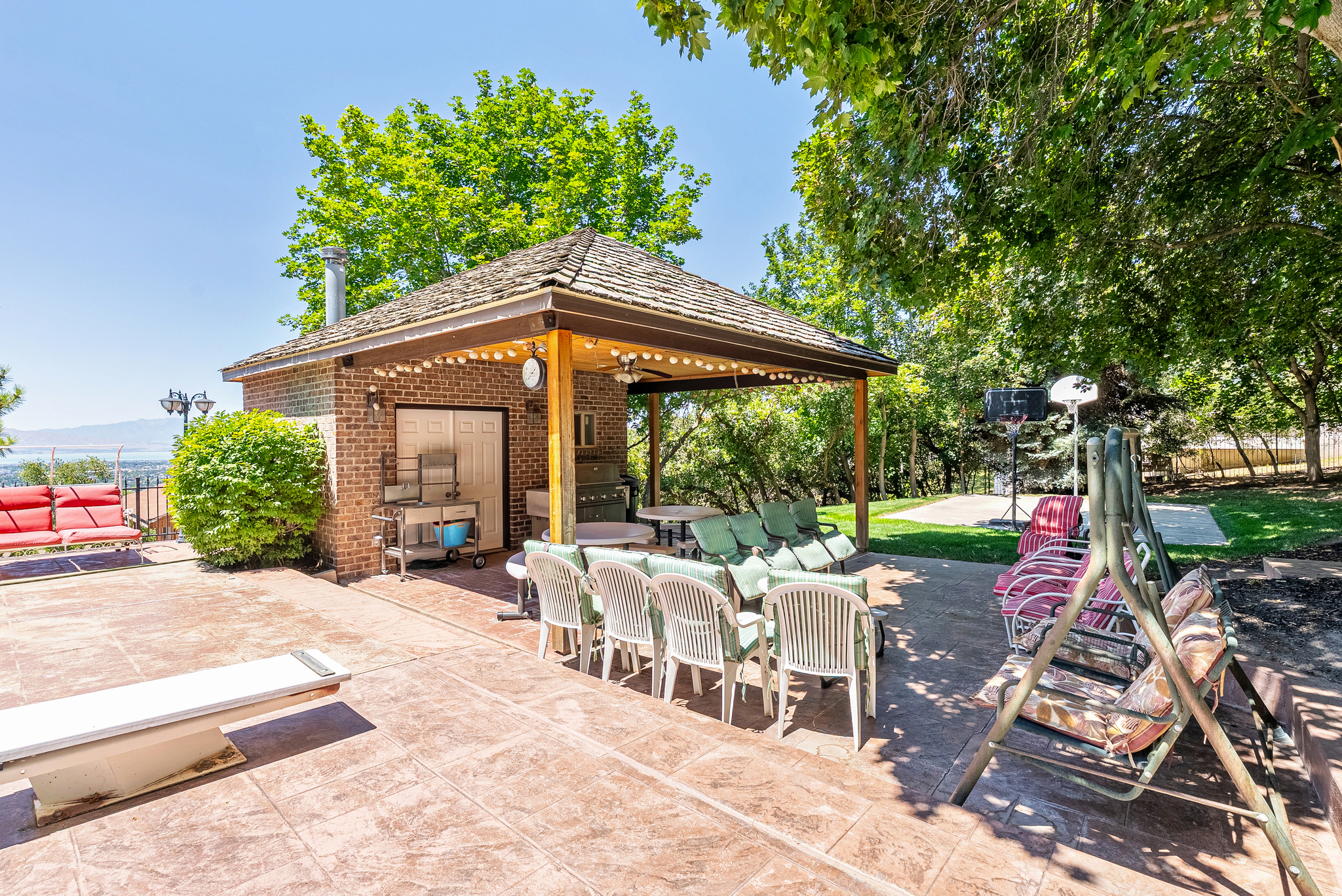 SHERWOOD HILLS - Residential