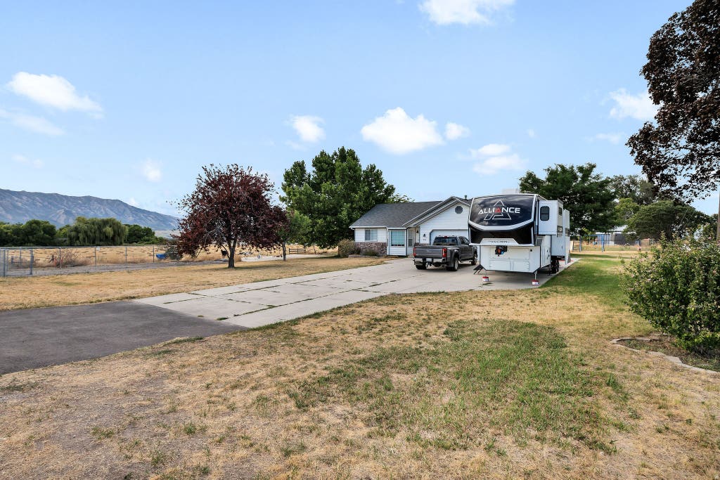 Photo of 584 W 300 N, Hyrum, UT 84319 (MLS # 2179712)