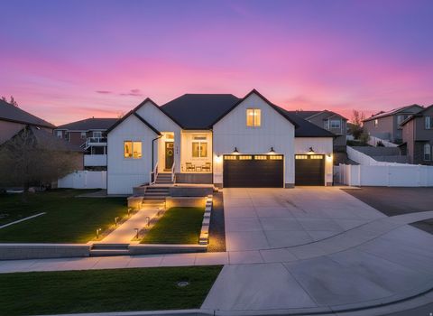 Photo of 244 W COLUMBINE CIR S, Saratoga Springs, UT 84045 (MLS # 2148758)