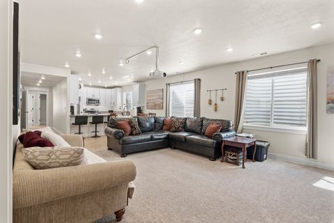 Tiny photo for 244 W COLUMBINE CIR S, Saratoga Springs, UT 84045 (MLS # 2148758)