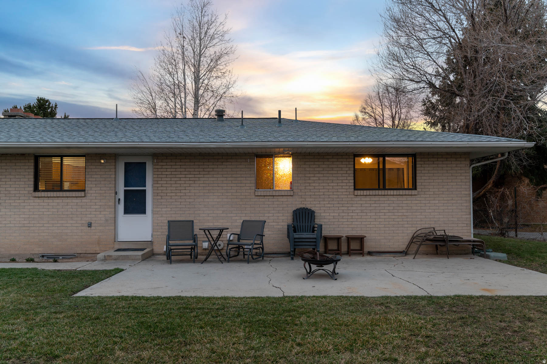 LU ANN - Residential