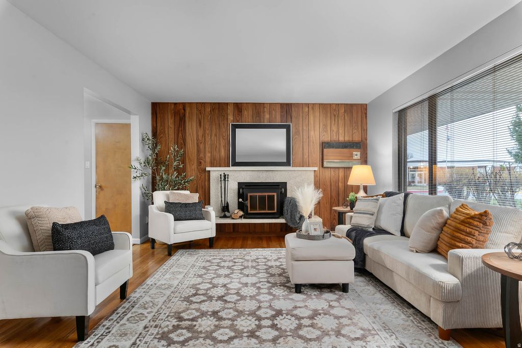 Photo of 385 S BAIRD CIR, South Salt Lake, UT 84115 (MLS # 2141177)