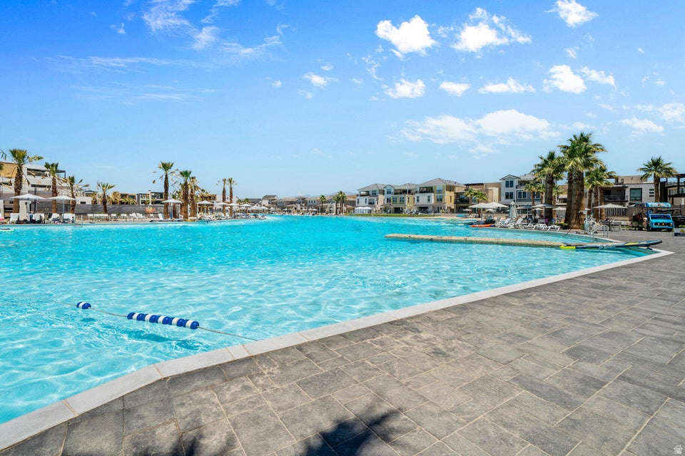 AUBURN HILLS - Residential