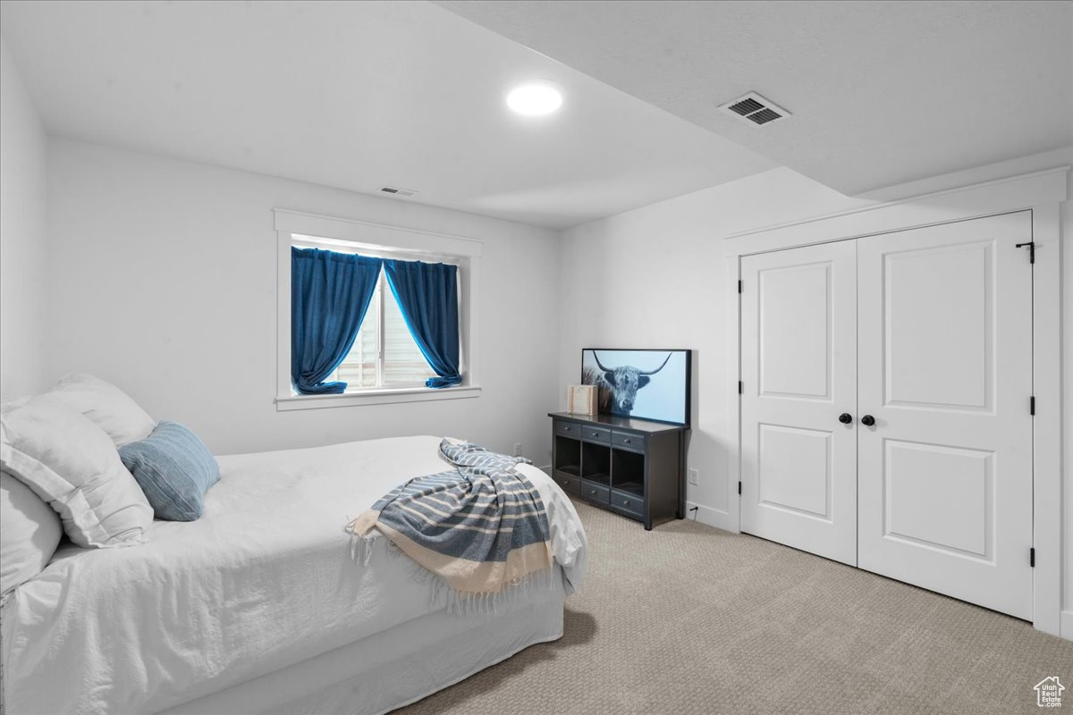 DAYBREAK - Residential