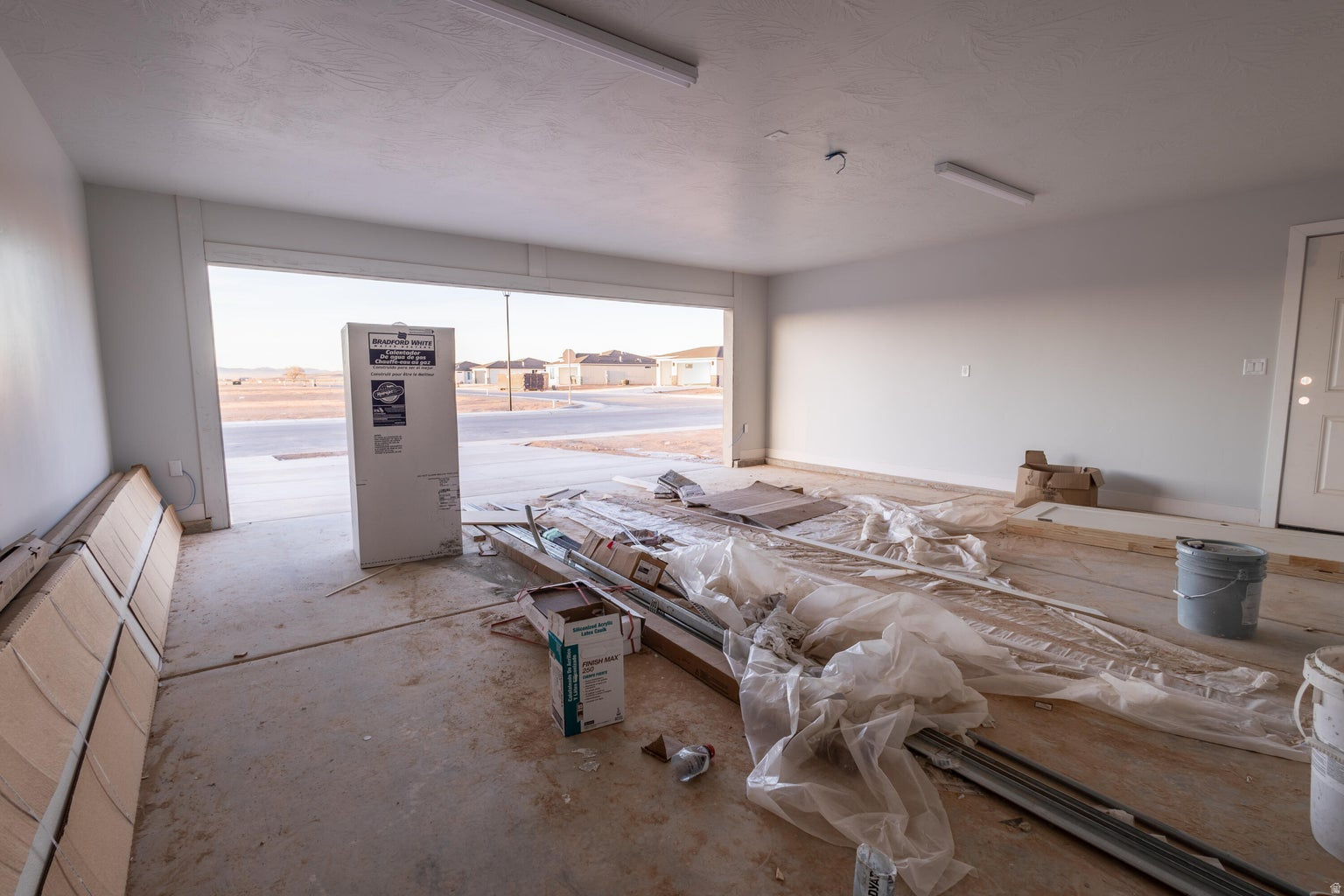 VALLEY GATE ESTATES - Residential