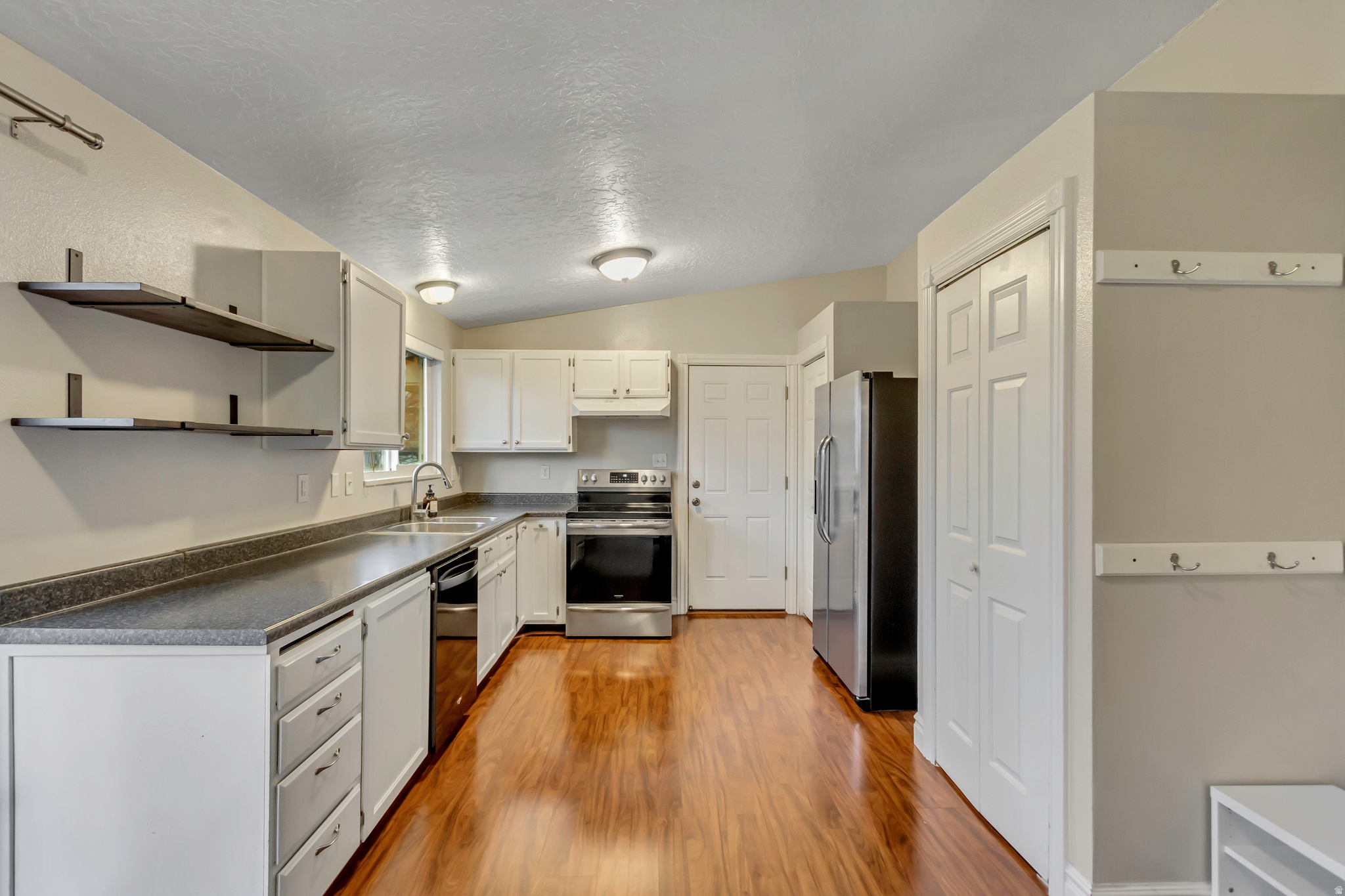 HIDDEN VALE - Residential