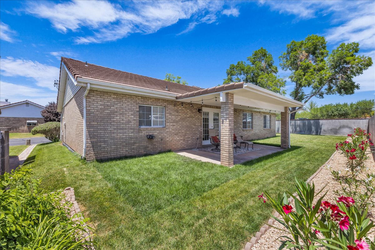 SUN COUNTRY MEADOWS TOWNHOMES - Residential