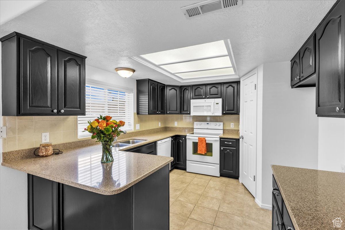 SUN COUNTRY MEADOWS TOWNHOMES - Residential