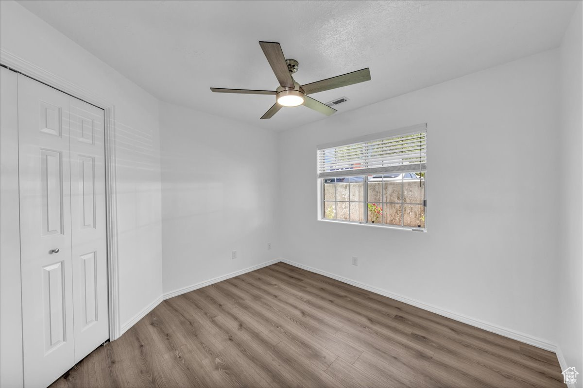 SUN COUNTRY MEADOWS TOWNHOMES - Residential