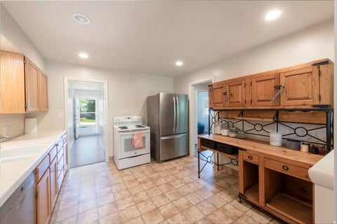 Tiny photo for 2387 E BEACON DR, Salt Lake City, UT 84108 (MLS # 2166756)