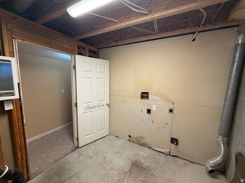 Tiny photo for 643 E 400 N, Payson, UT 84651 (MLS # 2135704)