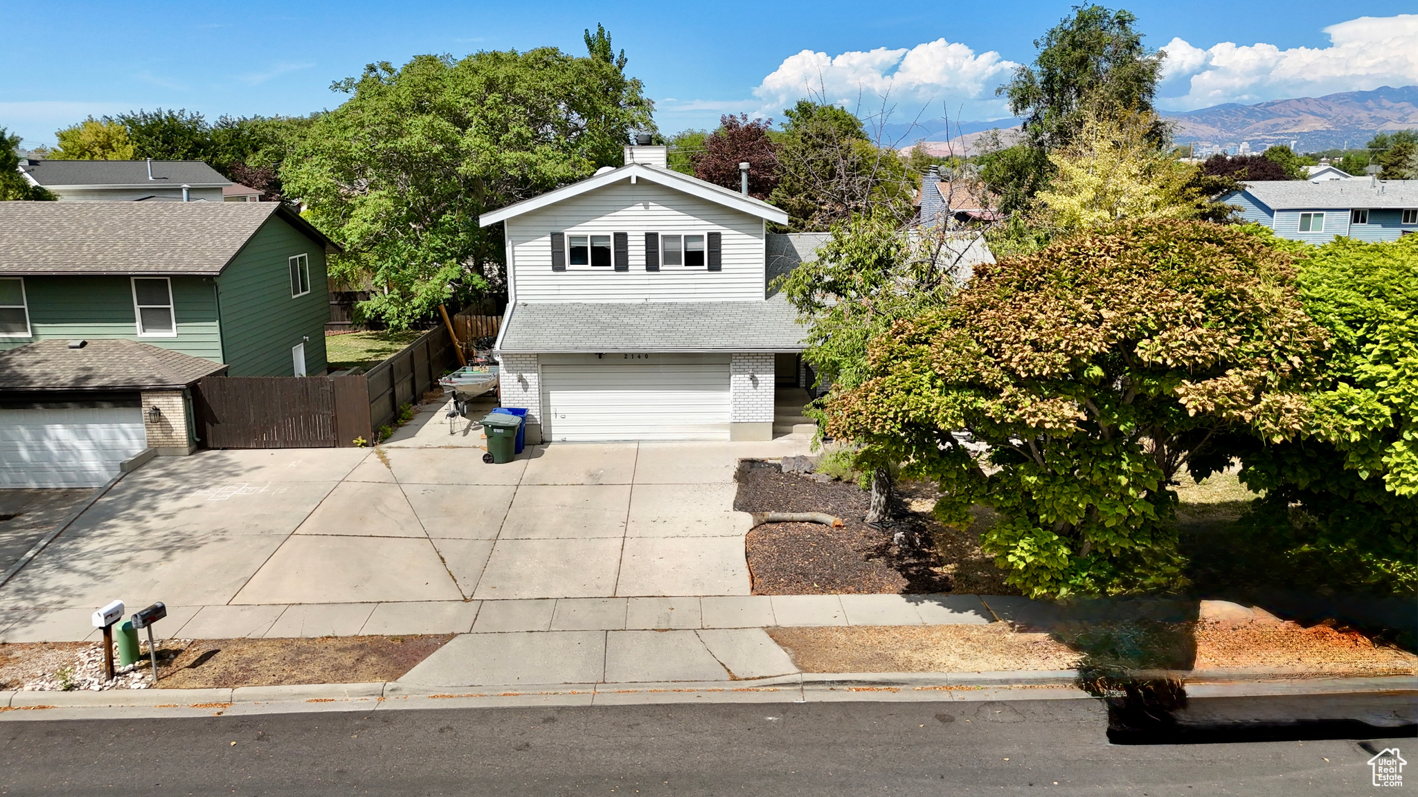 BRIARWOOD - Residential