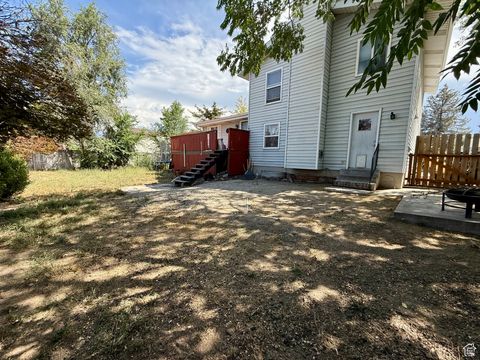 Tiny photo for 2140 W 3860 S, West Valley City, UT 84119 (MLS # 2107590)